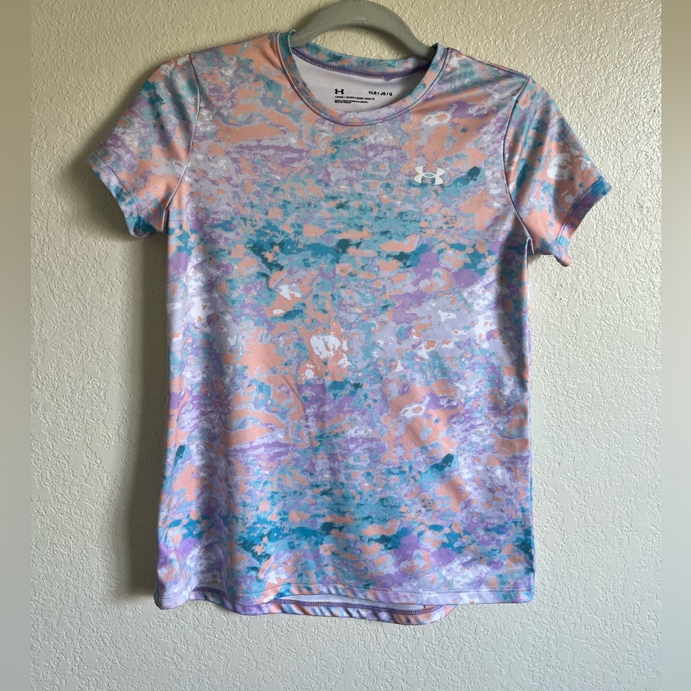 Under Armour girls UA tech cloud print short sleeve. NWOT size large